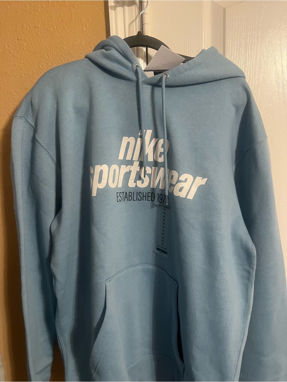 NWT $75 Nike sportswear hoodie sz x large